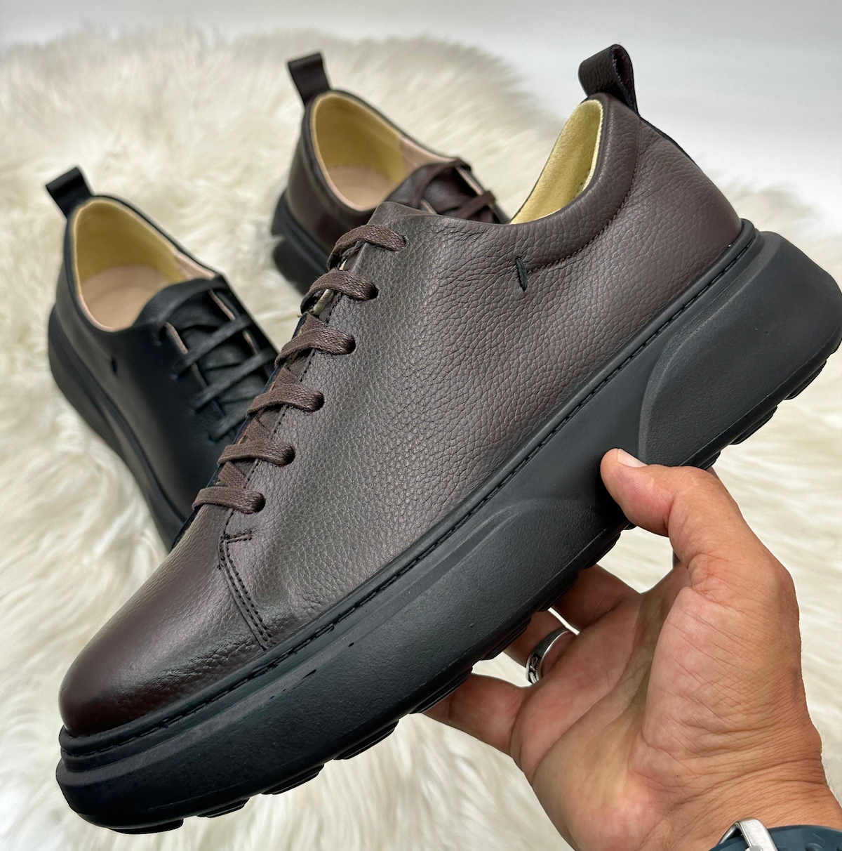 Sneakers cuir grainé semelle plateforme - coloris brun